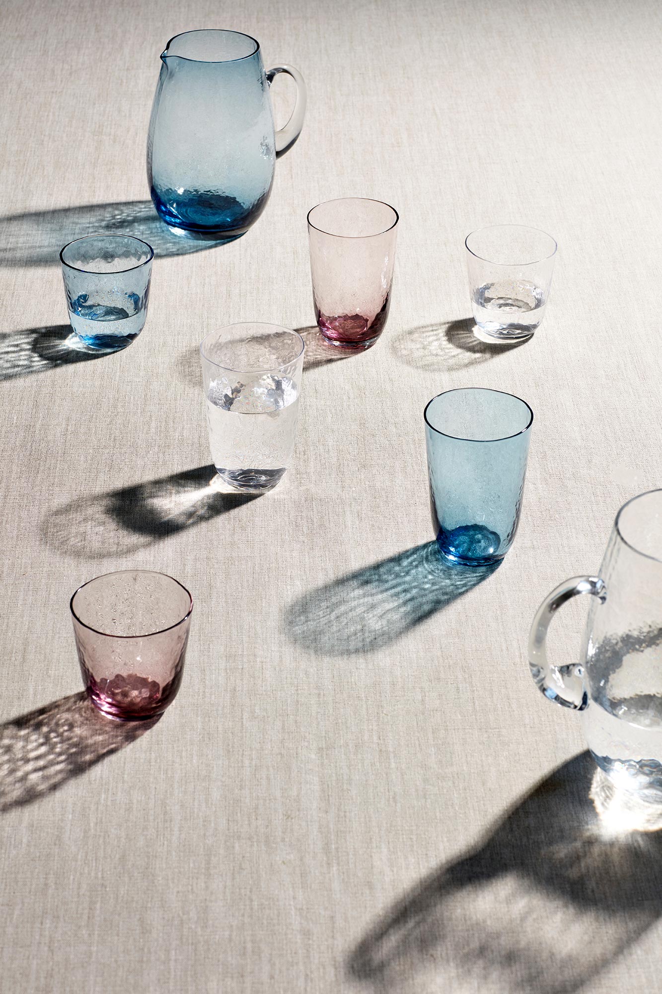 Broste HAMMERED Wasserglas 500ml Ø9x13cm klar-blau